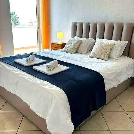 Semesterbostad Vila Praia Apartment *